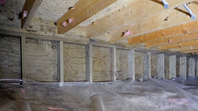 how to insulate a crawl space